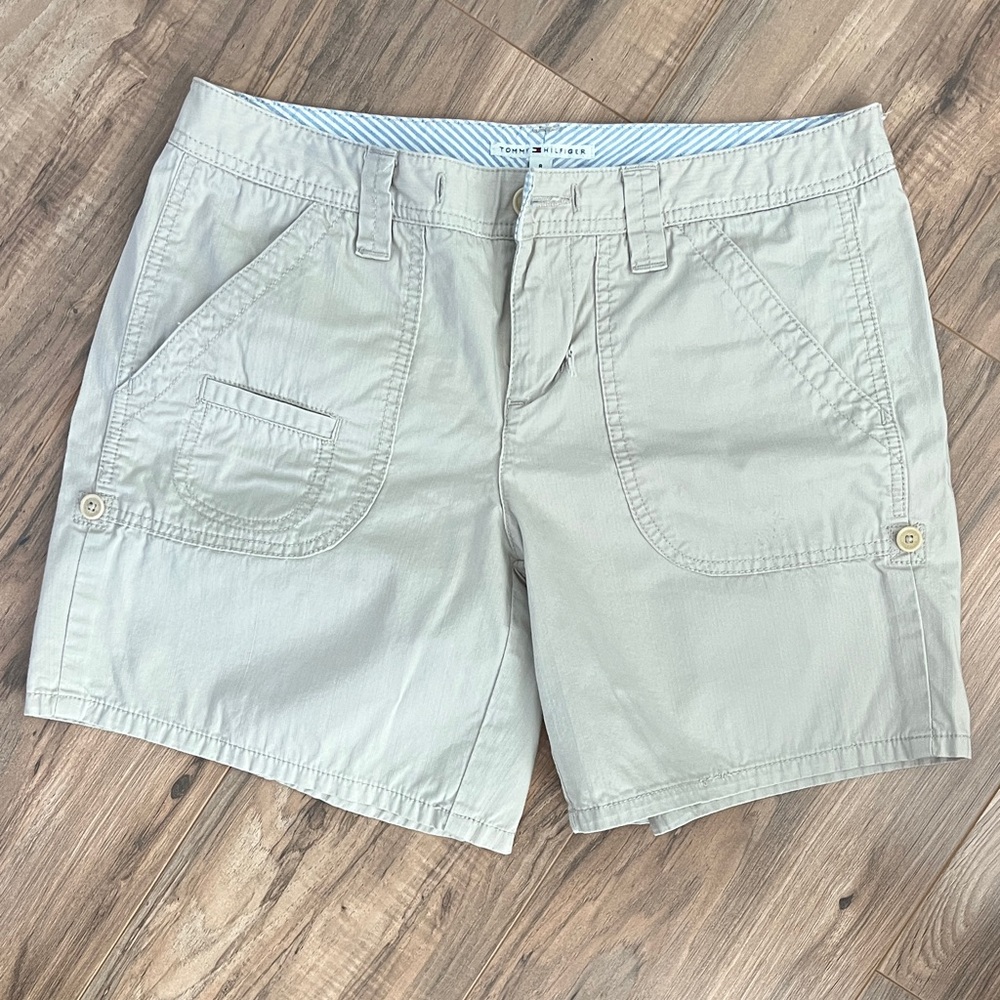 Tommy Hilfiger Women's Tan Cargo Shorts